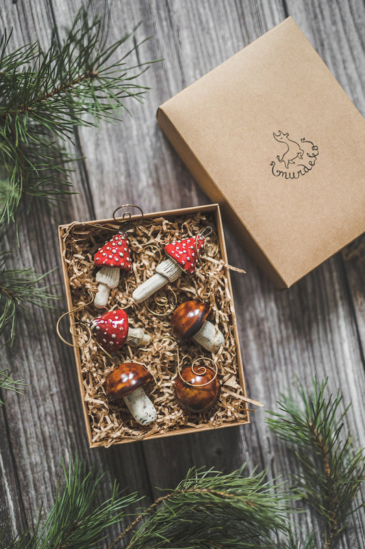 Kalėdinių grybų papuošalų rinkinys - Šešių grybų rinkinys Kalėdinė puošmena - Amanita ir Baravykas kalėdinė dovana