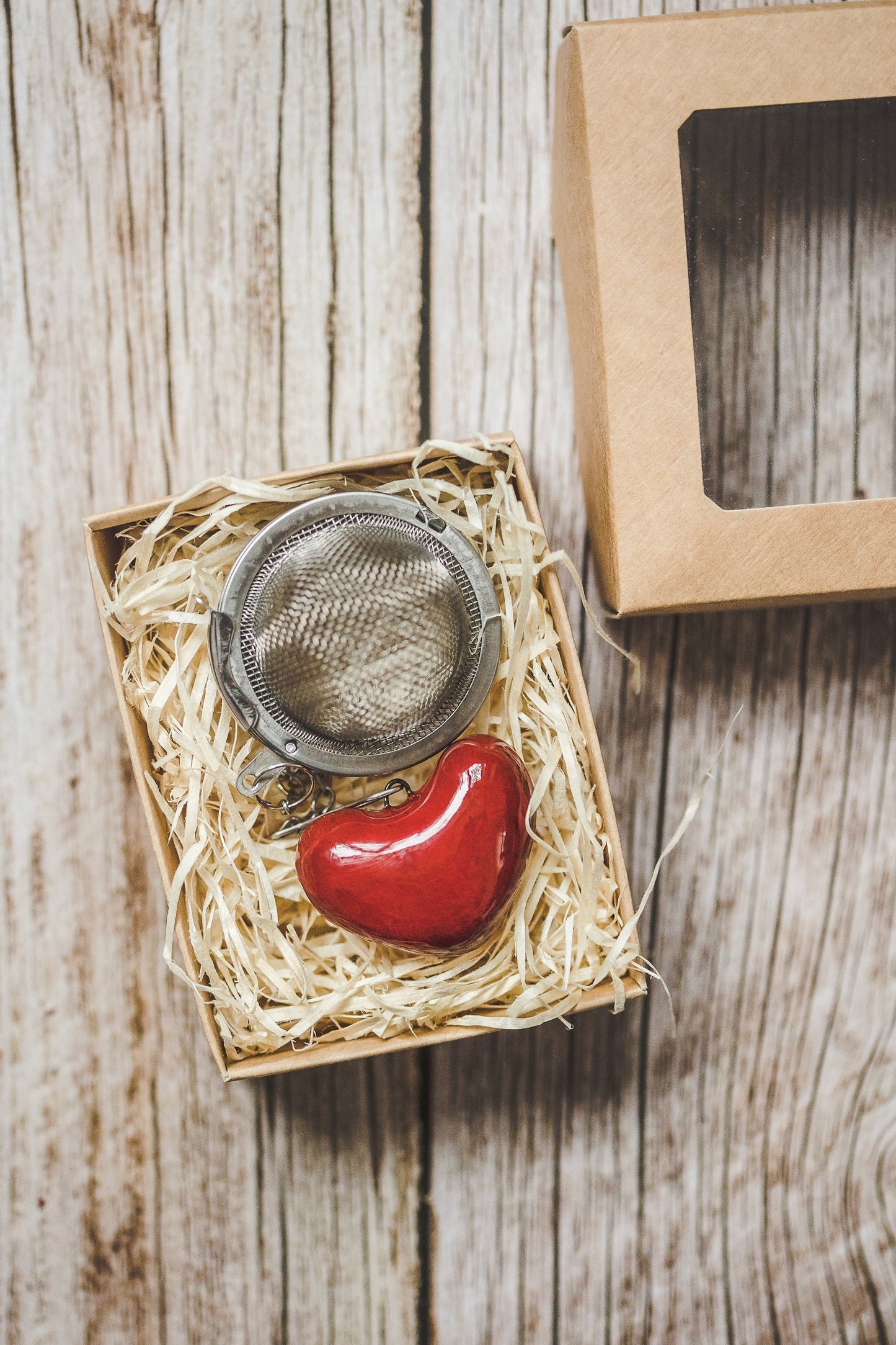 Tea infuser with red heart - Loose leaf tea strainer - Valentine's day gift - Mother's day gift - Christmas gift - Herbal tea steeper