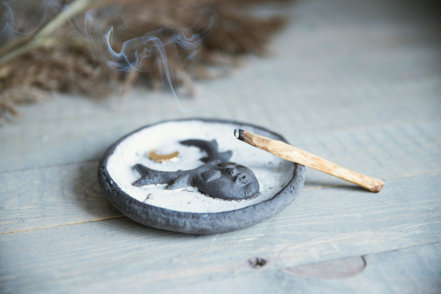 Incense holder with young moon and mystic creature - Palo santo incense burner - Ceramic candle plate