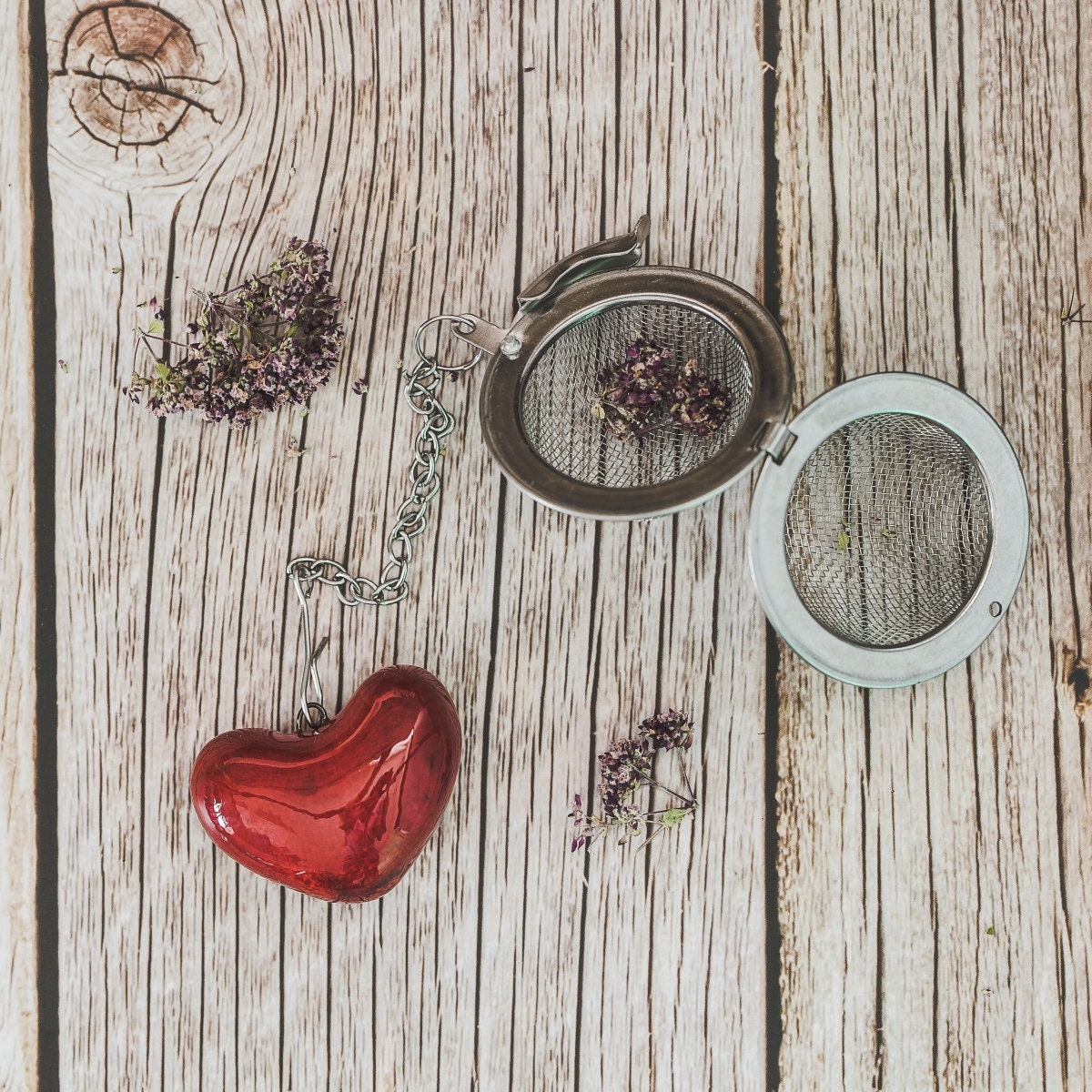 Tea infuser with red heart - Loose leaf tea strainer - Valentine's day gift - Mother's day gift - Christmas gift - Herbal tea steeper