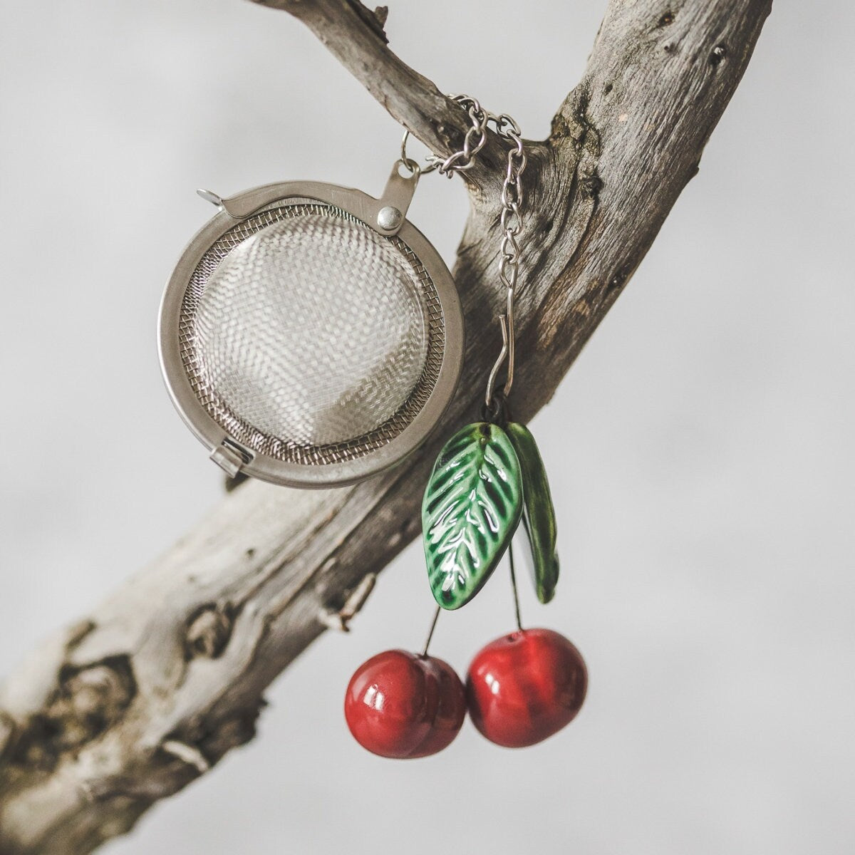 Tea infuser with ceramic cherries - Loose leaf tea strainer - Herbal tea steeper - Mother's day gift