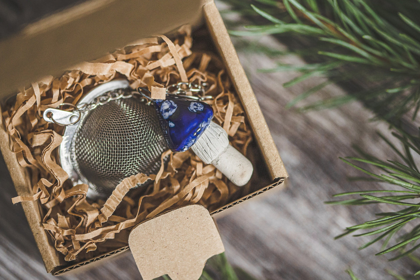 Loose leaf tea strainer with blue mushroom - Tea infuser with ceramic fungus - Christmas gift