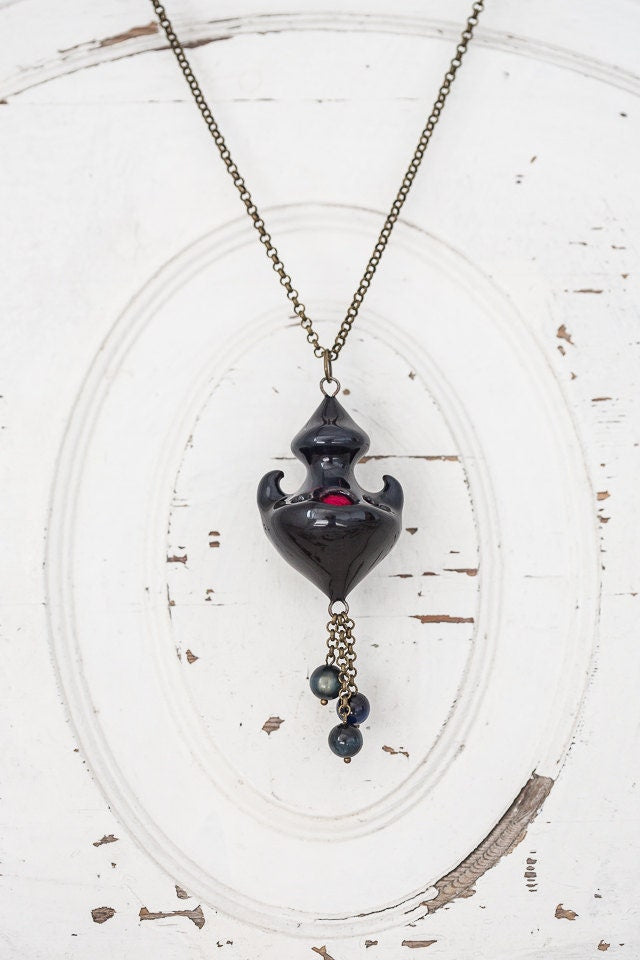 Black Gothic ceramic pendant - Essential oil medieval pendant - Fragrance oil pendant with wool